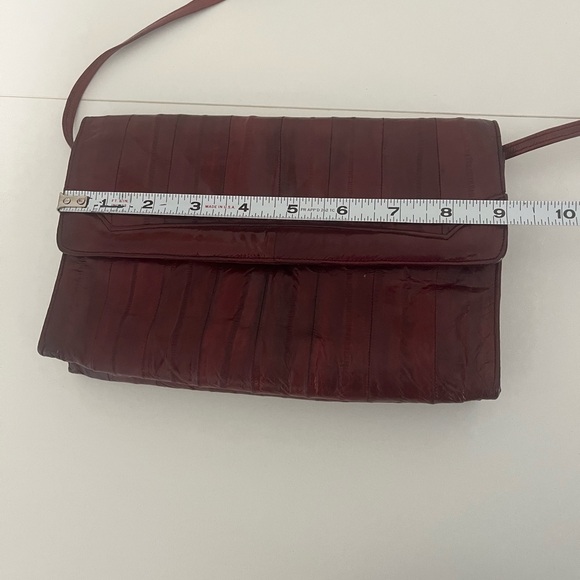 Vintage Burgundy Leather Shoulder Bag - Picture 9 of 11